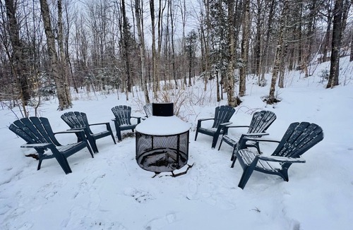 Potton Ski Chalet | Gather minutes from Owl's Head and 30 min from Jay Peak