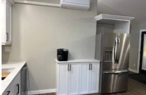Kingsville Apartment | Gem on Prospect
