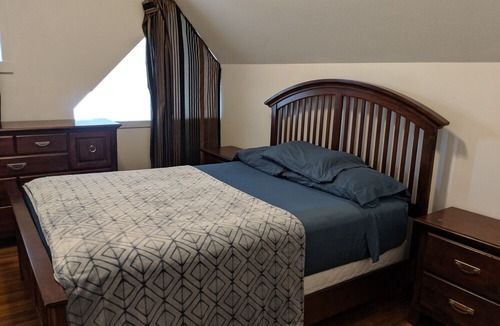 Central Okanagan House | Georgeous Lake Views - 3 Bedroom Cottage at La Casa Resort