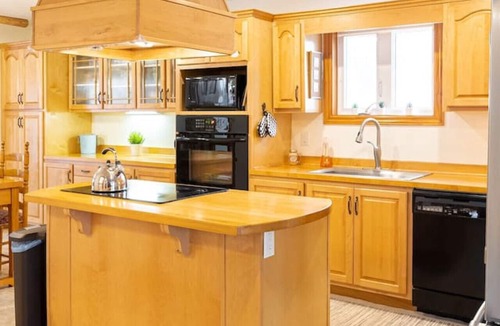 Grand-Digue Ski Chalet | Get-A-Way Beach Chalet