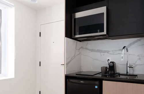 Gay Village Apartment | Getaway in the heart of Montreal!