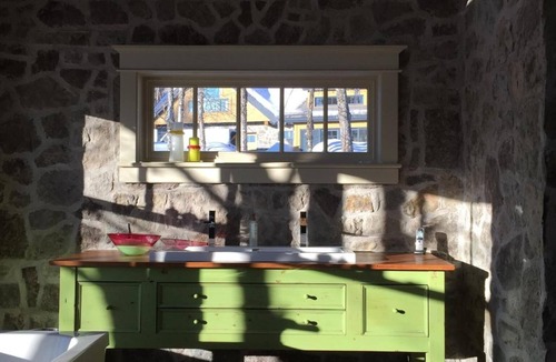 Sainte-Marguerite-du-Lac-Masson Bed & Breakfast | Gite du Grand Peintre Gordon Harrison
