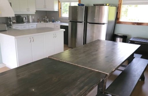 The Blue Mountains Ski Chalet | Glacial Getaway at The Blue Mountains with Hot Tub, Sauna, BBQ & Large Backyard - Sleeps 18