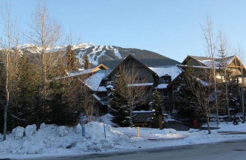 Village North Apartment | Glacier's Reach by Whistler Retreats
