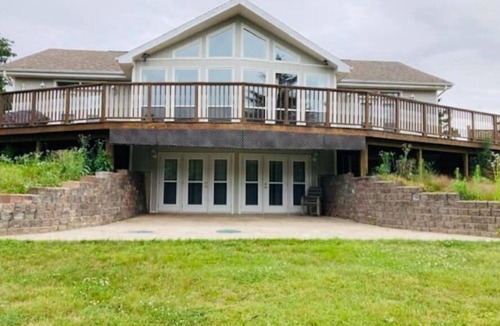 Colchester County House | Glamorous country getaway