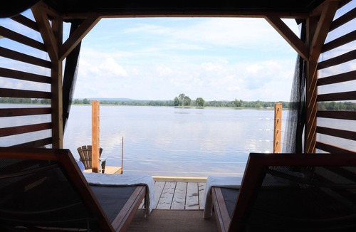 Plantagenet House | Glamping at the Cabana!