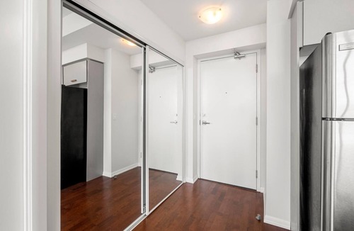 Bay Cloverhill Condo | GLOBALSTAY. Burano 1BR Condo in Downtown Toronto