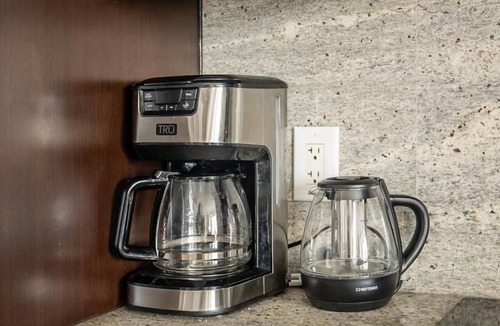 Willowdale Condo | GLOBALSTAY. Elegance in peonies 23 Floor 1Br. Free Parking