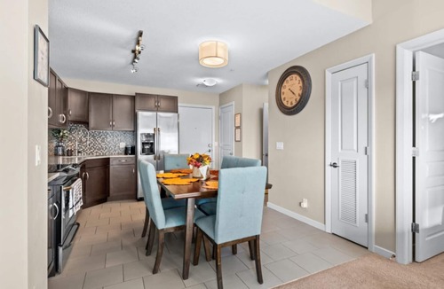 Victoria Park Condo | GLOBALSTAY . Luxury 2BR2BA Stampede,Mountains View.Free Parking