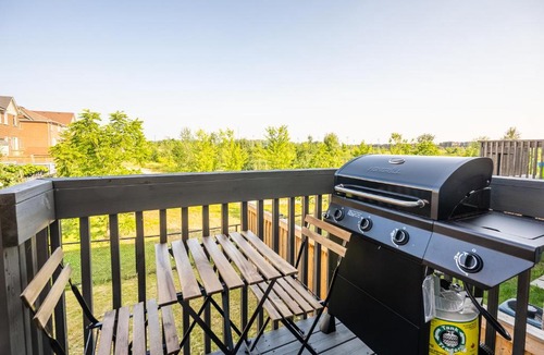 Brampton House | GLOBALSTAY Modern 3 Bedroom House in Brampton