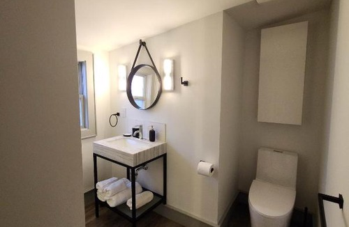 Cowichan Bay House | GLOBALSTAY. Paradise Marina Place