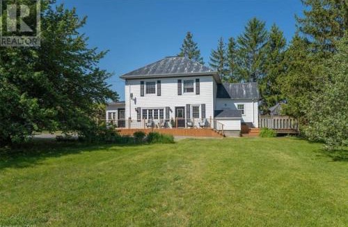 Wellington House | Golden Field Farmhouse - stayinpec on IG