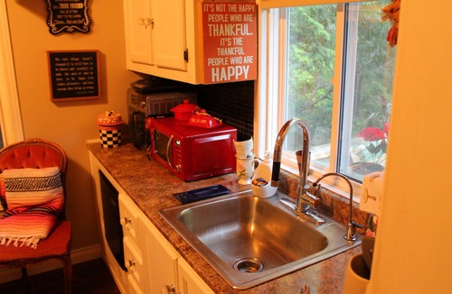 Mono Cottage | Gorgeous cozy cottage besides a bustling stream, surrounded by gorgeous greenery