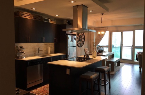 Humber Bay Condo | Gorgeous Lake views, Super clean, New condo
