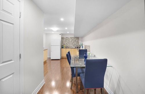Durham Region House | Gorgeous,spacious and bright 3 bedroom Walkout Basement!