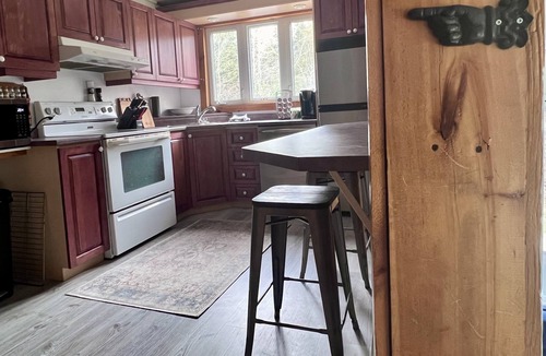 Madawaska County Cabin | Grandview on the lake-Private Cabin nestled in the mountains on a 300 acre lake.