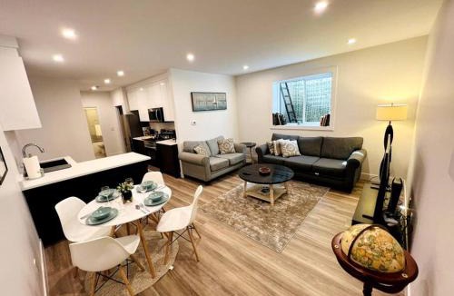 Grand Boulevard Apartment | Grand Boulevard Basement Suite