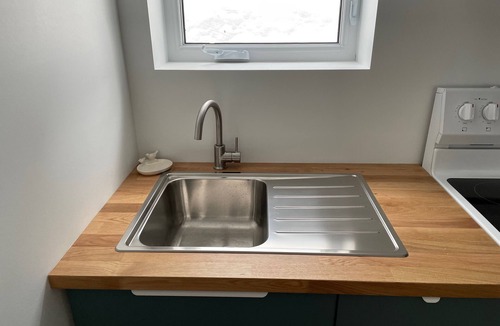 Aylmer Apartment | Grand & Lumineux Demi Sous-sol