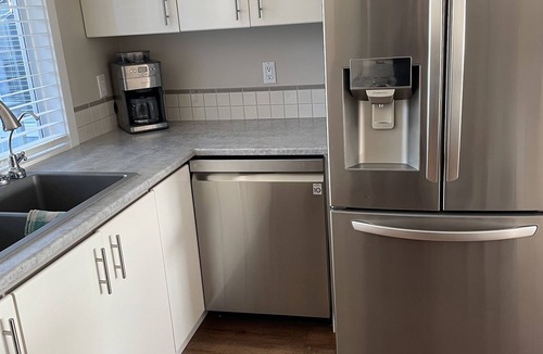 Regional District of Nanaimo Condo | Grandview Ocean Retreat, 2 bedroom, 2 bathroom with beautiful sunset/ocean views