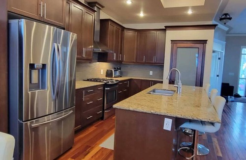 Inglewood House | Great house in Inglewood, walking distance to Zoo, Downtown, Restaurants