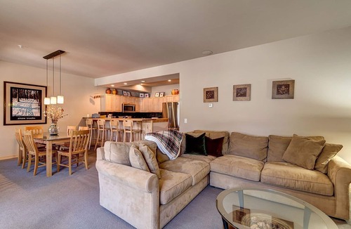 Warrior's Mark Condo | Ground floor condo near Main St in Breckenridge! Shared hot tub, Spacious, Fitne