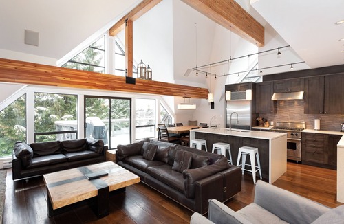 Upper Village House | Guest Favorite! Hot Tub, Wraparound Patio, Parking