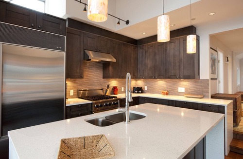 Upper Village House | Guest Favorite! Hot Tub, Wraparound Patio, Parking