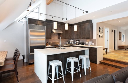 Upper Village House | Guest Favorite! Hot Tub, Wraparound Patio, Parking