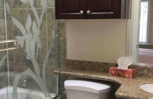 Riley Park House | Guest House Vancouver Convenient to Downtown