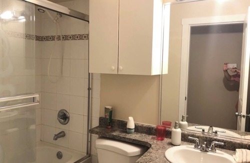 Riley Park House | Guest House Vancouver Convenient to Downtown