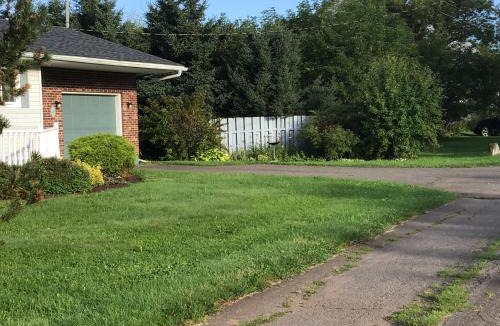 Summerside House | Guest Suites at Willowgreen Farm