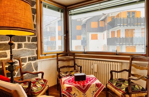 Courmayeur Apartment | GuestHost - Comfortable 150 sqm apartment, accommodating up to 6 people, located on the second floor of a building without an elevator.The property is located in a well-served residential area of ​the town. The pedestrian center and the ski lift are