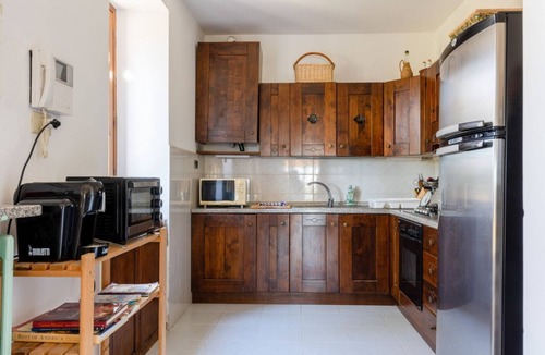 Castel Rigone Villa | GuestHost - Enchanting and spacious villa on two levels, which in 125 sqm accommodates up to 5 guests with great comfort, being equipped with every type of comfort: two bedrooms and three bathrooms, Jacuzzi tub, large private garden with barbecue and piz