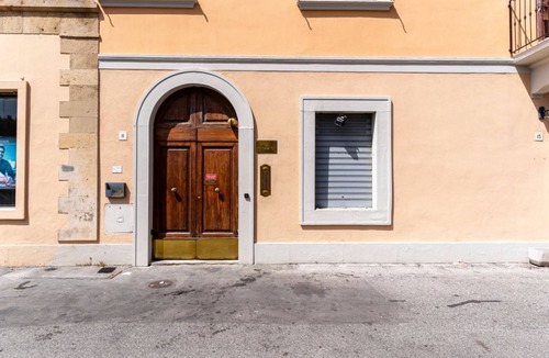 Venezia Nuova Apartment | GuestHost - Livorno- Venezia neighborhood Lovely Apartment!