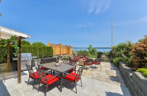Chemainus Apartment | Gulf Island View Suite
