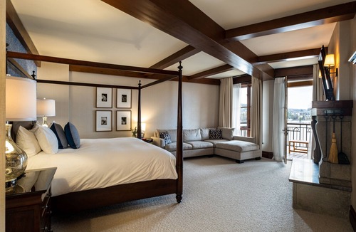 Mont-Tremblant Pedestrian Village Resort | Hôtel Quintessence
