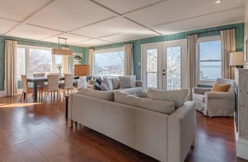 Glen Margaret House | Hackett's Cove Oceanfront Family Cottage for 11