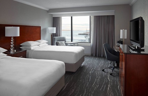 Downtown Halifax Hotel | Halifax Marriott Harbourfront Hotel