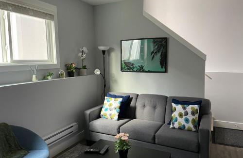Saskatoon House | Hamm Suite