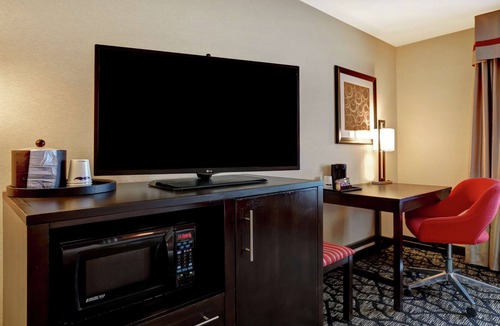 Chilliwack Proper Village West Hotel | Hampton Inn by Hilton Chilliwack