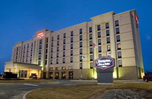 Dartmouth Hotel | Hampton Inn & Suites by Hilton Dartmouth - Halifax