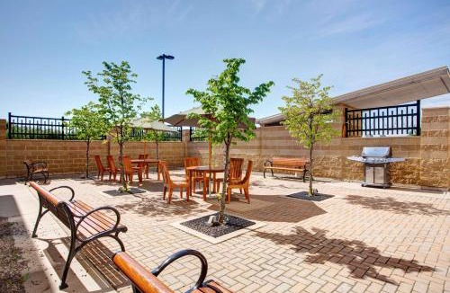 Dartmouth Hotel | Hampton Inn & Suites by Hilton Dartmouth - Halifax