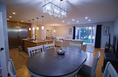 Quinte West House | Hanna’s Paradise - A Cozy Private Getaway