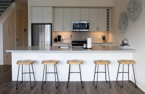 Innisfil House | Harbour Haven! Waterfront escape at Friday Harbour resort