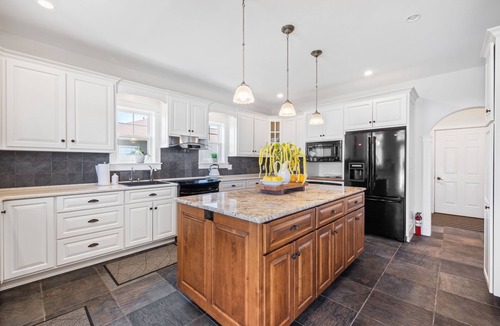 Queens County Villa | Harbour View Haven