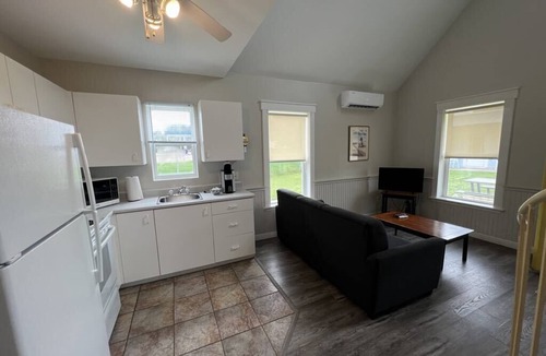 The Bluff Cottage | Hardy's Parlee Beach Chalet #6
