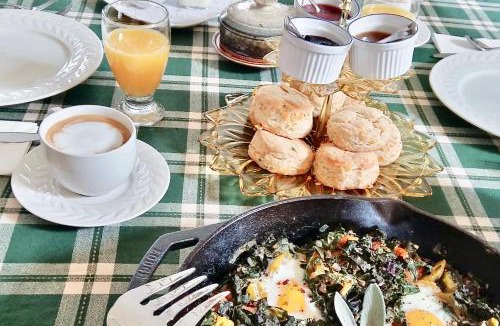 Rideau Lakes Bed & Breakfast | Harlem Stonegate B&B