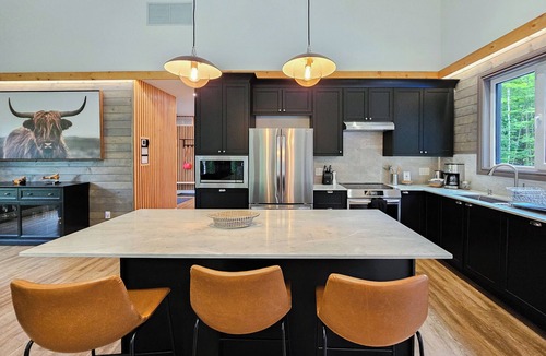 Amherst Ski Chalet | Harmonie KanataTremblant (179 Printemps)