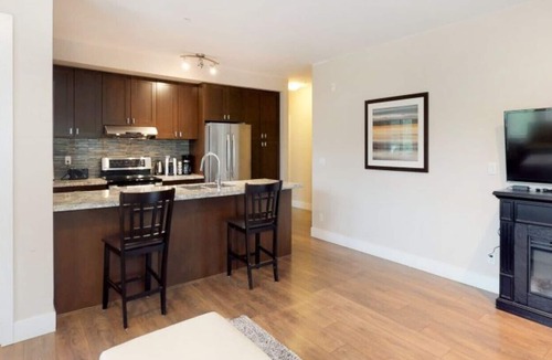 Harrison Hot Springs Apartment | Harrison Lake View Suites - Two Bedroom Lake View Suite 2