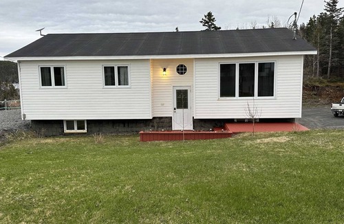 Newfoundland House | Hatchet Harbour Vacation Home